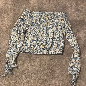 Off the shoulder long sleeve